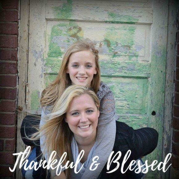 Meet your Posher, Bobbi - Picture 1 of 1